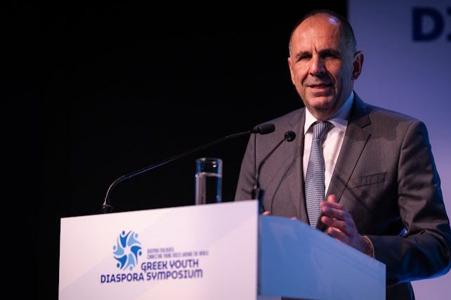 Γ. Γεραπετρίτης: Να διαδώσουμε σε όλα τα μέρη του κόσμου τις μεγάλες αξίες που δένουν διαχρονικά τον Ελληνισμό