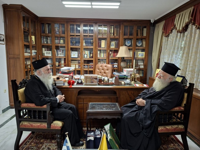 Εθιμοτυπικές επισκέψεις στον Μητροπολίτη Κόρινθου Παύλο