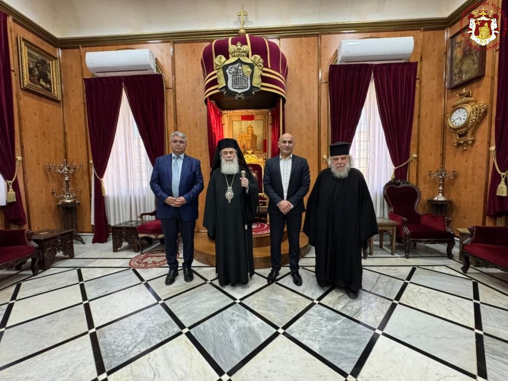 رئيس الحزب «نيكي» في البرلمان اليوناني في زيارة للبطريركية