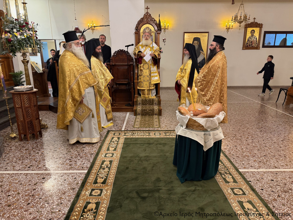 Μνημόσυνο για τα θύματα των τροχαίων ατυχημάτων στον πανηγυρίζοντα Ι. Ναό Οσίου Νίκωνος Ιεράπετρας