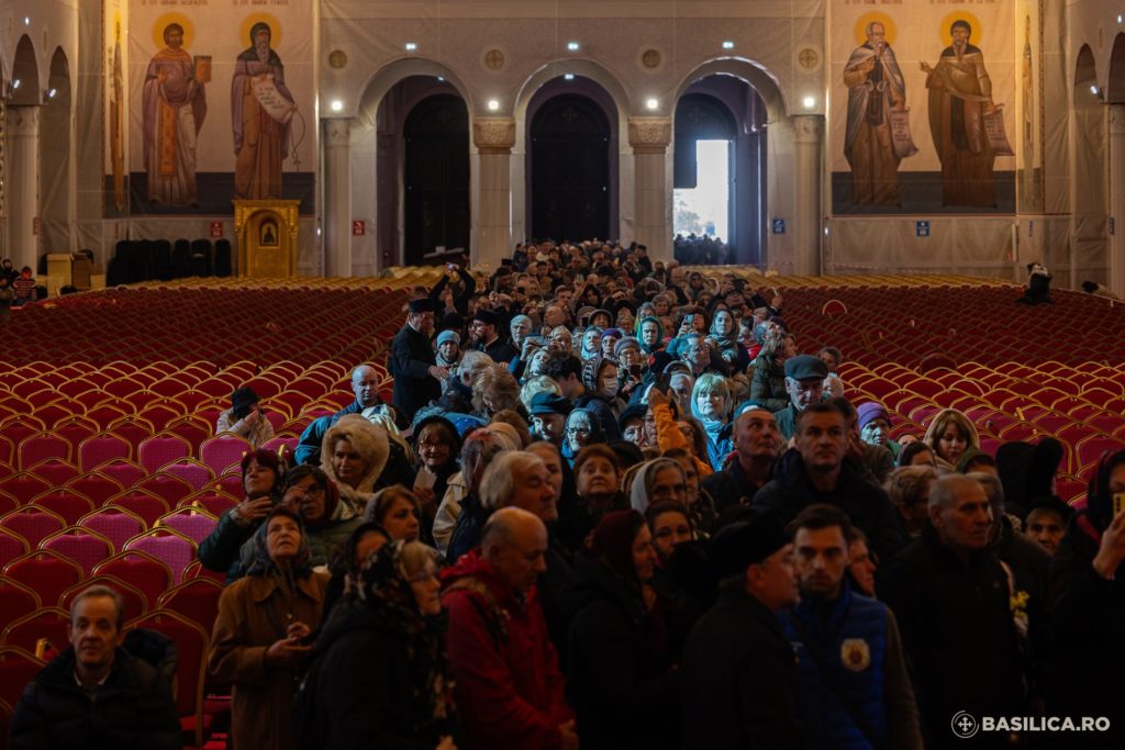 315,000 pilgrims visit National Cathedral’s altar in 11 days after iconography consecration in Bucharest