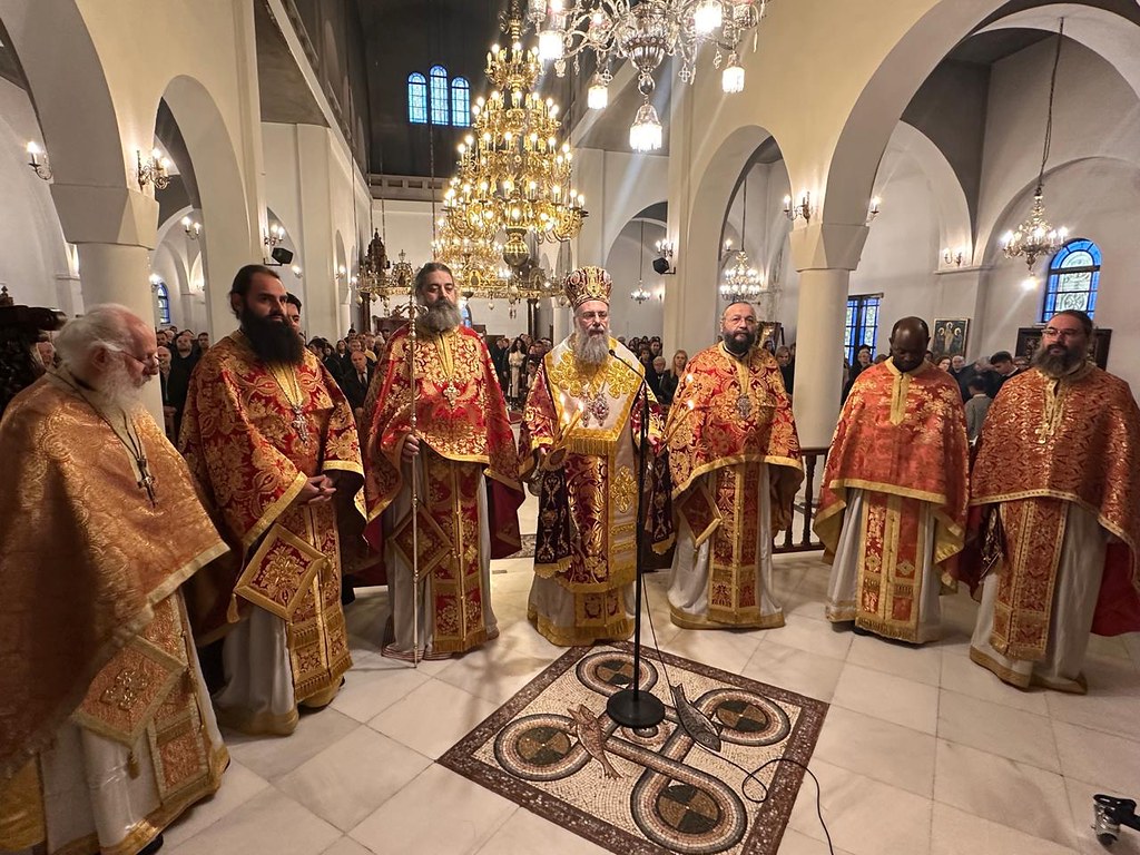 Ο Μητροπολίτης Τρίκκης στον πανηγυρίζοντα Ιερό Ναό της Ενορίας Αγίου Νεκταρίου Τρικάλων