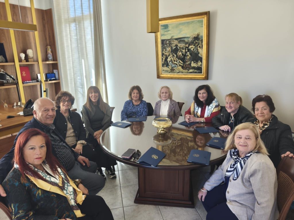 Αποστολή αγάπης στη Χίο από τη Φιλόπτωχο Αδελφότητα του Τιμίου Σταυρού Μπρούκλιν