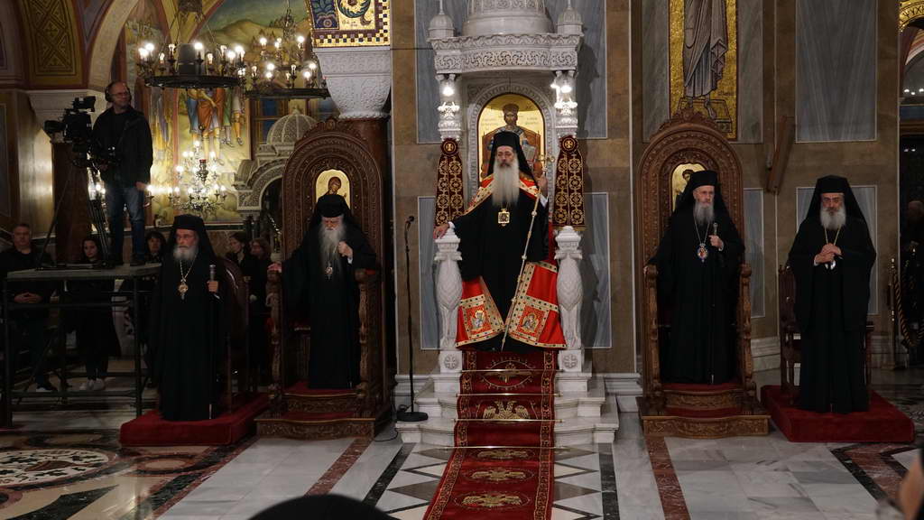 Λαμπρός Εσπερινός του Πρωτοκλήτου στην Πάτρα (ΦΩΤΟ&ΒΙΝΤΕΟ)