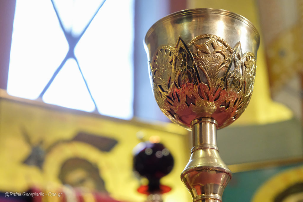 Όρθρος και Θεία Λειτουργία από τον Ιερό Ναό Αγίου Γεωργίου Παπάγου – Ψάλλει η Ελληνική Βυζαντινή Χορωδία (ΒΙΝΤΕΟ)