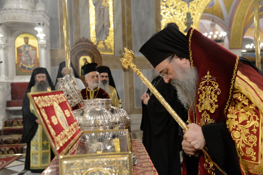 Υποδοχή Ιερών Λειψάνων και βράβευση αριστούχων στην Πάτρα