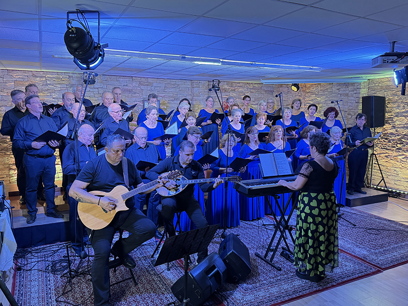 Aφιέρωμα στους Μάνο Χατζιδάκι και Μίκη Θεοδωράκη στο «ΕΝΟΡΙΑ εν δράσει»