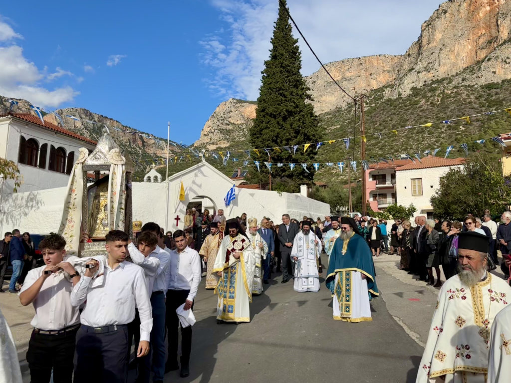 Το Λεωνίδιο έκλινε ευλαβικά το γόνυ στην Παναγία Έλωνα