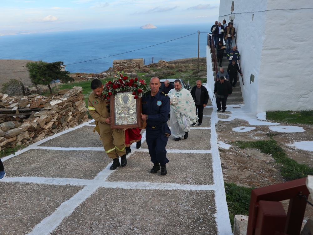 Πάνδημος Εορτασμός του Εφόρου των Σεριφίων Ταξιάρχη Μιχάηλ στην ομώνυμη Ιερά Μονή