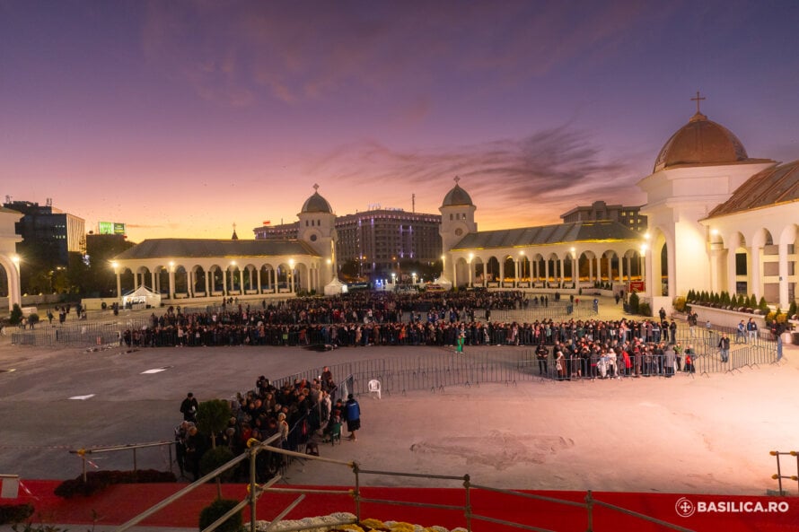 Over 230,000 faithful venerate at National Cathedral Altar one week after mosaic consecration