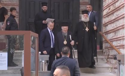 Αναχώρησαν για τη Νίκαια ο Οικουμενικός Πατριάρχης και ο Πατριάρχης Αλεξανδρείας