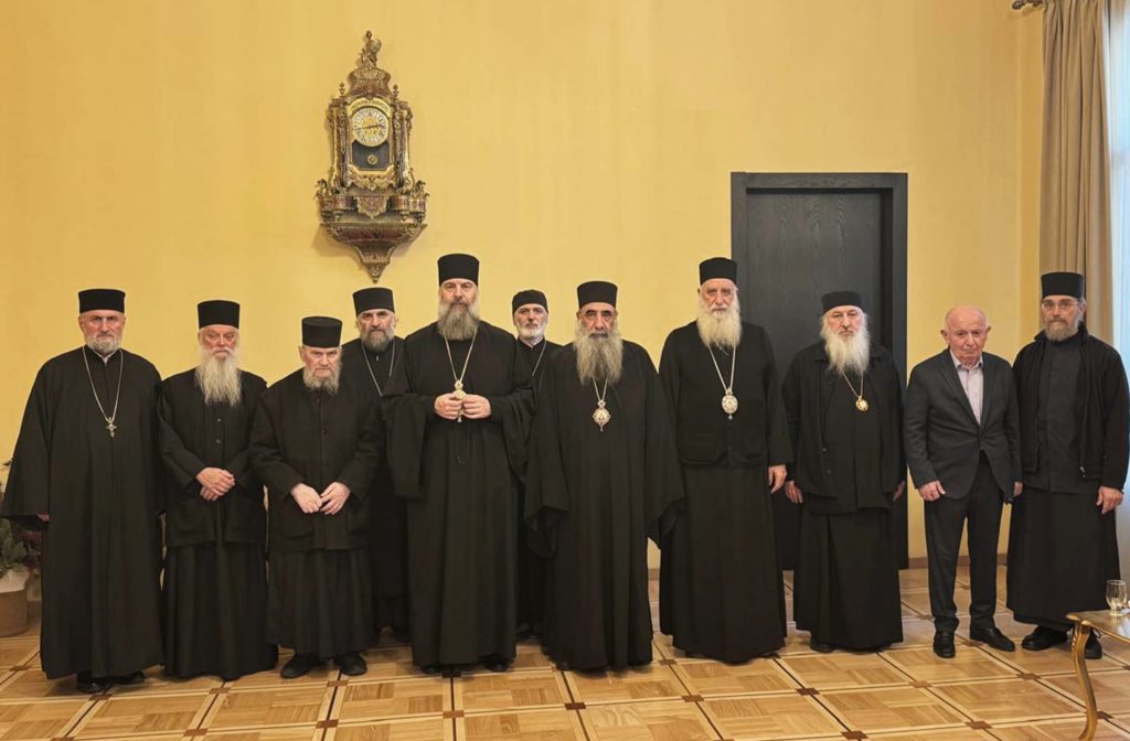 მიტროპოლიტმა შიომ ათანასეს ლავრის წინამძღვარი და მისი საძმოს წევრები მიიღო