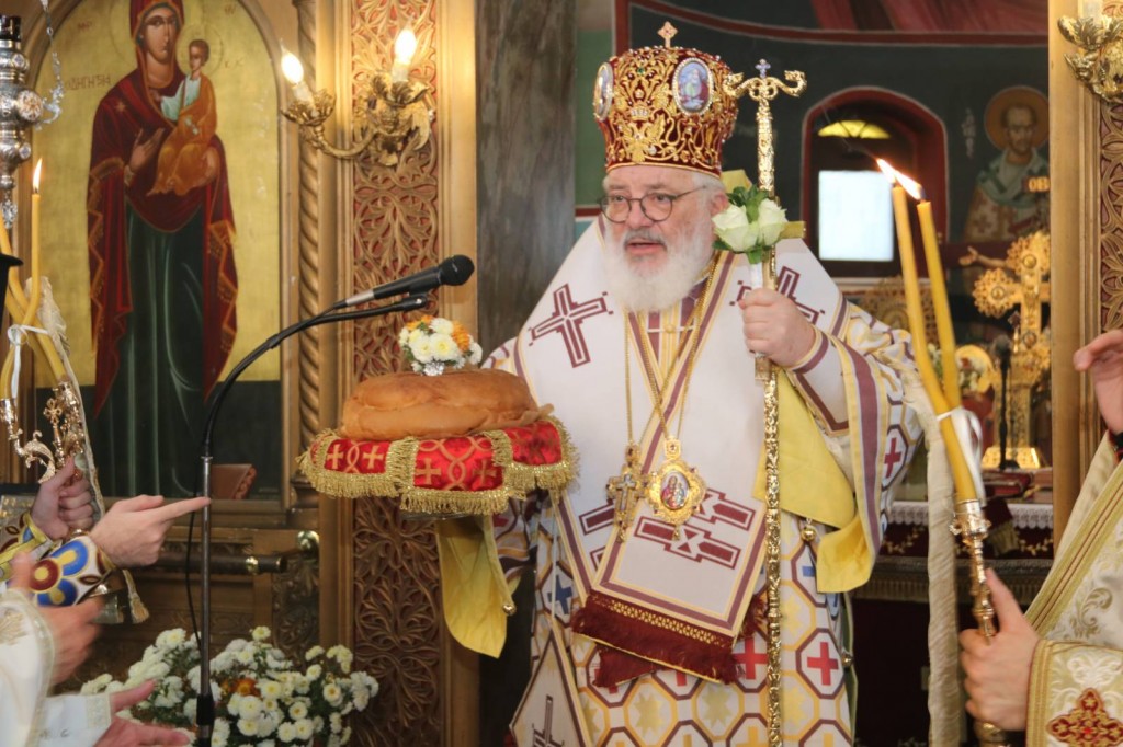 Διδυμοτείχου Δαμασκηνός: “Τα κράσπεδα της θεϊκής μεγαλοσύνης θα τα βρούμε μέσα στη Θεία Λειτουργία”