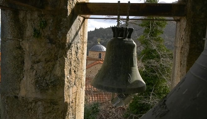 Ποιοι και γιατί πολεμούν το έργο της Εκκλησίας