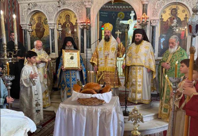 Ο Μητροπολίτης Θήρας στην εορτή του Συνδέσμου Αμοργίνων