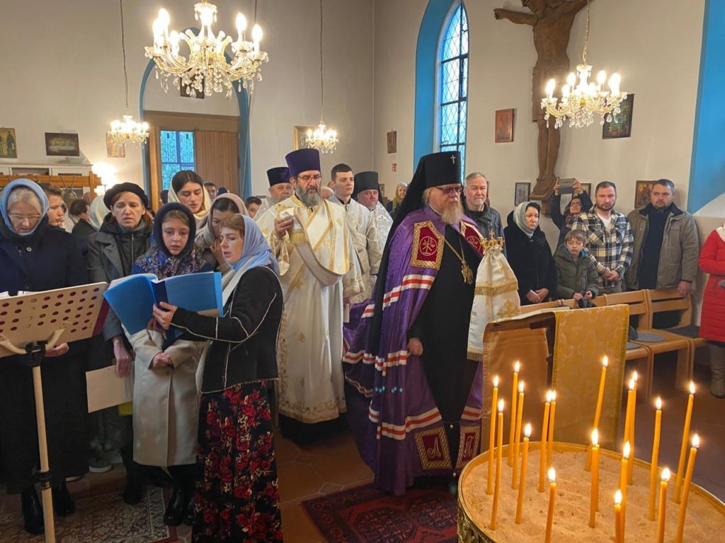 В германском городе Зингене прошли торжества по случаю 10-летия основания прихода