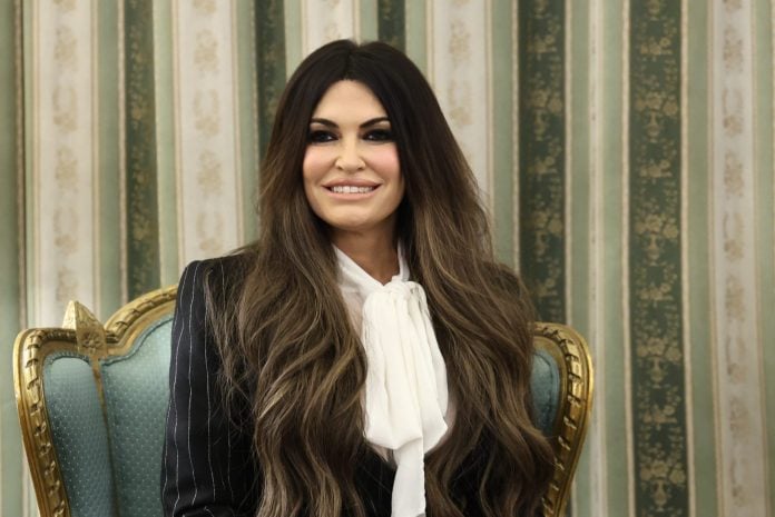 Η Κίμπερλι Γκίλφοϊλ θα συναντηθεί με τον Αρχιεπίσκοπο Ιερώνυμο