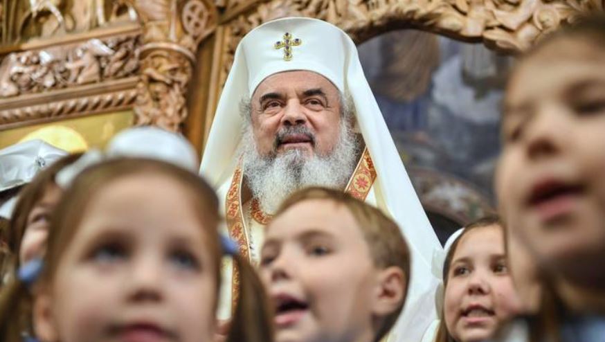 Πατριάρχης Ρουμανίας: Η Εκκλησία υπερασπίζεται την αξιοπρέπεια της οικογένειας σε μια κοινωνία που βρίσκεται σε κρίση αξιών