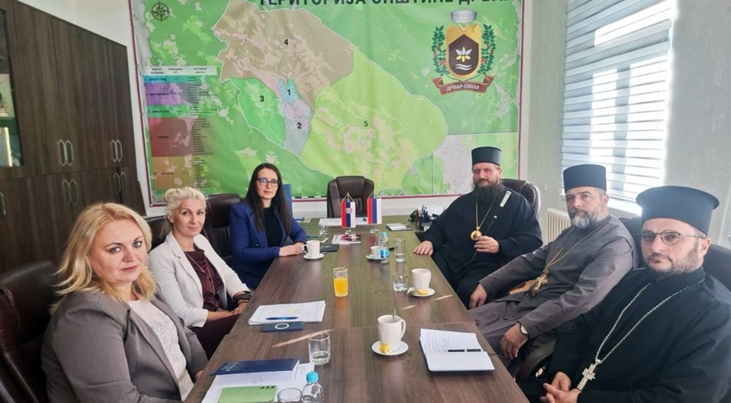 Владика Сергије посетио Општину Дрвар