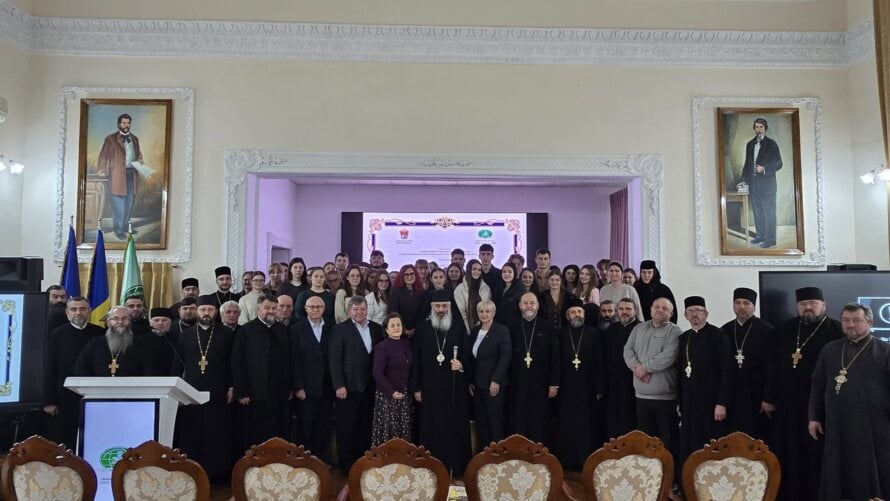 Episcopia de Bălți a organizat un simpozion dedicat jertfei și misiunii Bisericii Ortodoxe Române în Basarabia