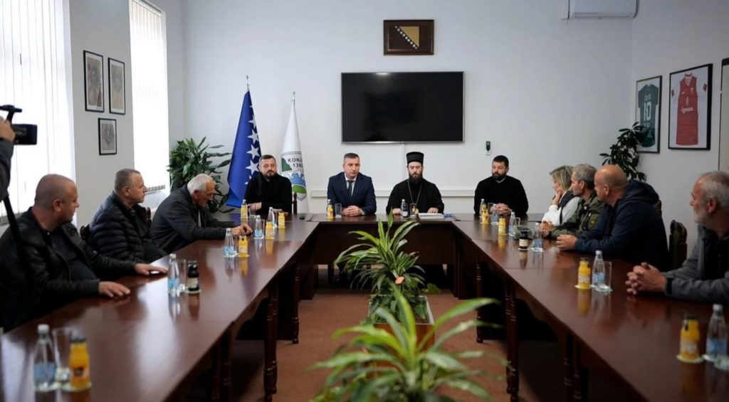 Η Εκκλησία της Σερβίας μεριμνά για τους πλημμυροπαθείς της πόλης Κόνιτς