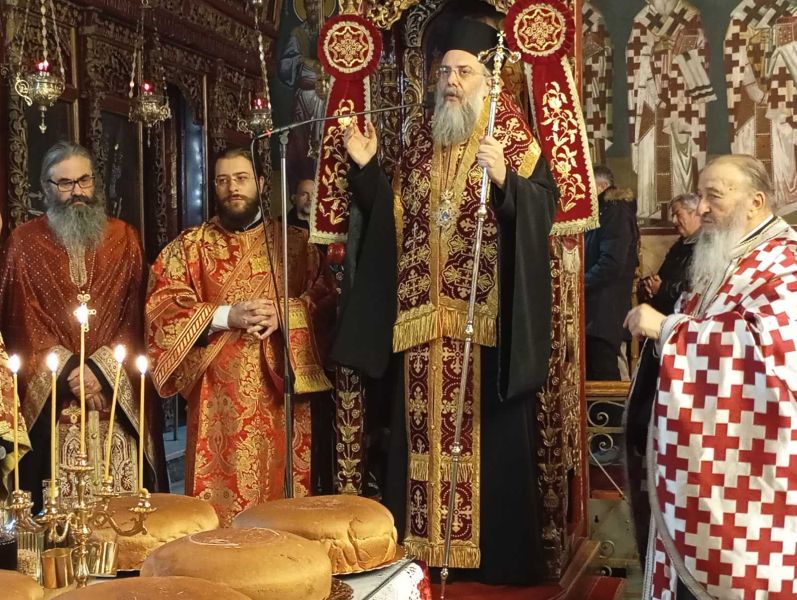 Εσπερινός Εορτής Αγίου Στυλιανού στην Συνοικία της Αγίας Μονής Τρικάλων