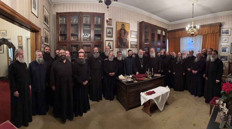 Ευχές από τους ιερείς στον Τρίκκης Χρυσόστομος για τα 10 έτη Ποιμαντορίας