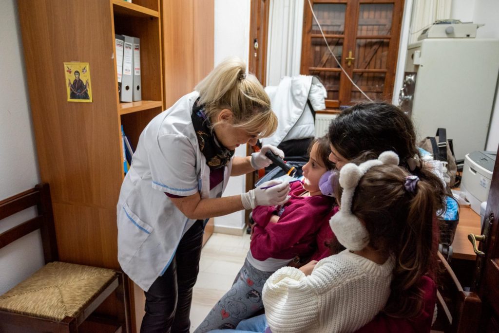 Προληπτικές εξετάσεις των «Λειτουργών Υγείας Αγάπης» της Ι.M. Δημητριάδος σε κατοίκους της Τσαγκαράδας