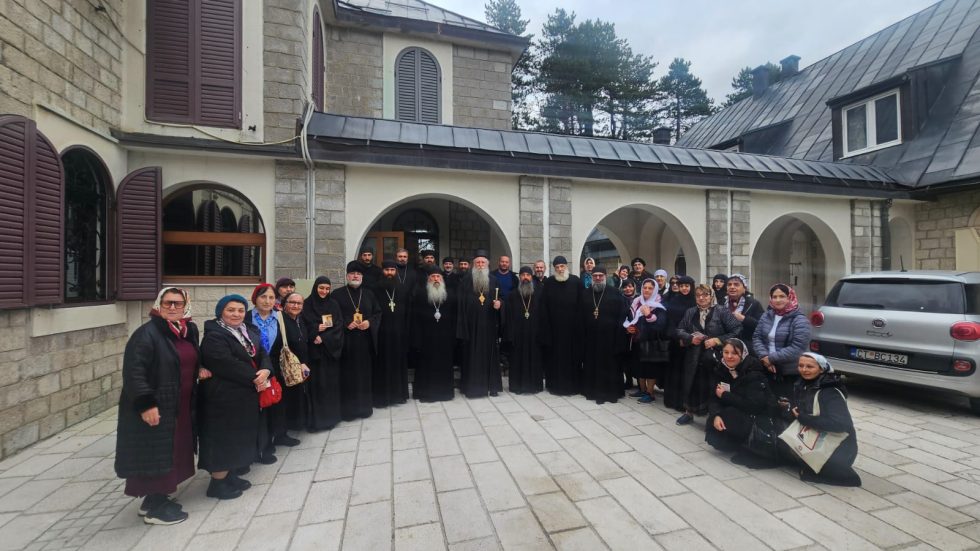 Митрополит Јоаникије у Цетињском манастиру примио архијереје и поклонике из Грузије