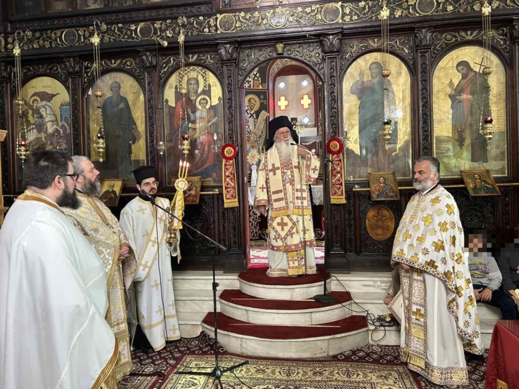 Θεία Λειτουργία για μαθητές τέλεσε ο Μητροπολίτης Θηβών στον Ιερό Ναό Προφήτη Ηλία Δαύλειας