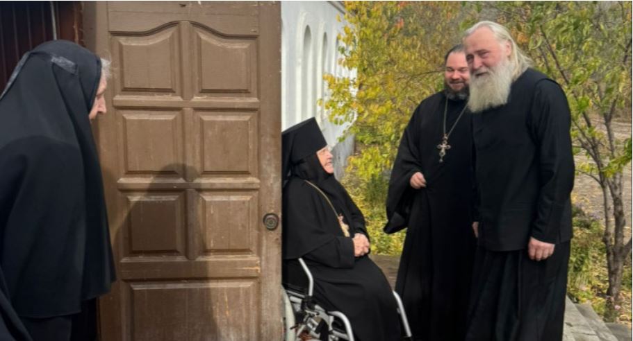 Председатель Синодального отдела по монастырям и монашеству посетил Рождества-Богородичный женский монастырь в Луганской епархии