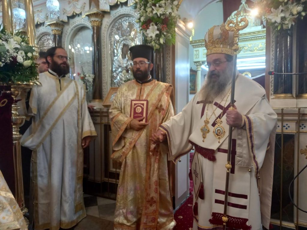 Χειροτονία Διακόνου από τον Μητροπολίτη Χίου Μάρκο