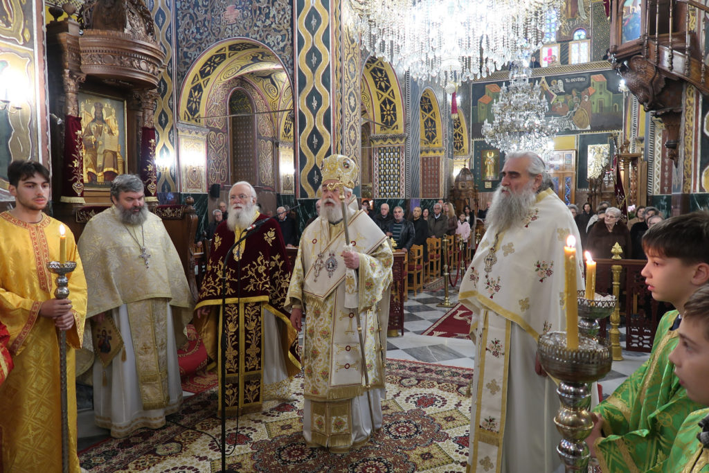 H Κυριακή προ της Χριστού Γεννήσεως στην Άμφισσα – Μέρα γεμάτη Χριστό με τη συμμετοχή νέων