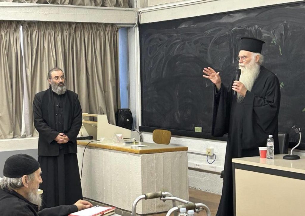 Ο Μεσογαίας Νικόλαος μίλησε για τον γάμο και την οικογένεια στη Θεολογική Σχολή Αθηνών