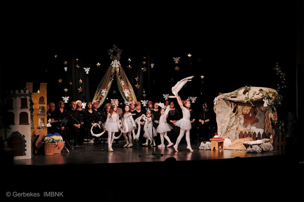 Ο Μητροπολίτης Βεροίας στη Χριστουγεννιάτικη γιορτή του Λυκείου Ελληνίδων Ναούσης