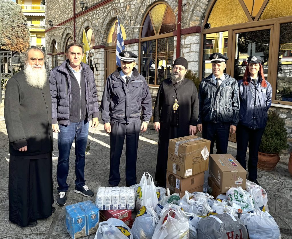 Κάλαντα Χριστουγέννων και ενίσχυση του Φιλοπτώχου Ταμείου της Ι.Μ. Καστορίας από την Αστυνομία