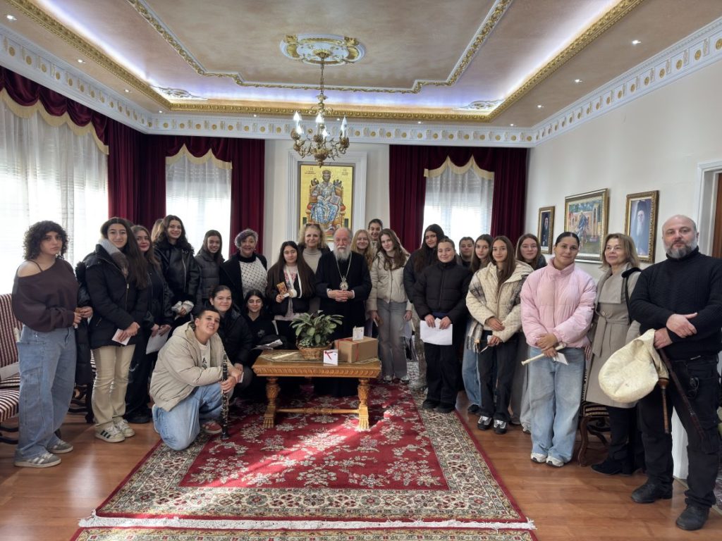 Κάλαντα των Χριστουγέννων στον Μητροπολίτη Ελευθερουπόλεως Χρυσόστομο