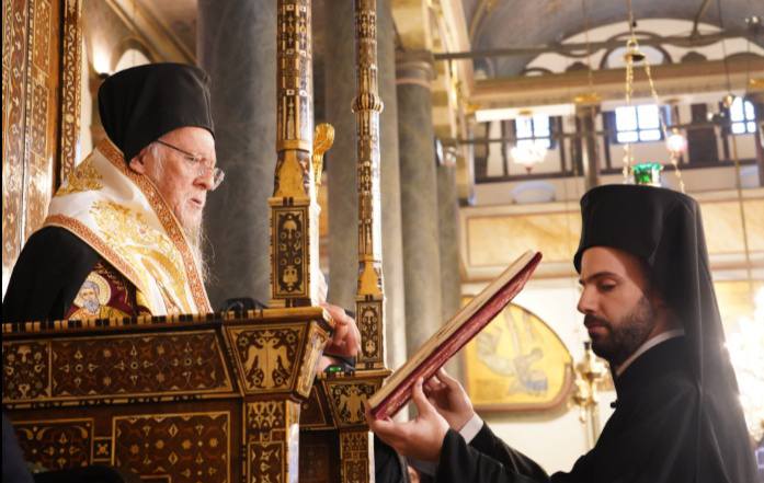 البطريركية المسكونية تحتفل بالذكرى الستين لرفع الحرم الكنسي (الحر