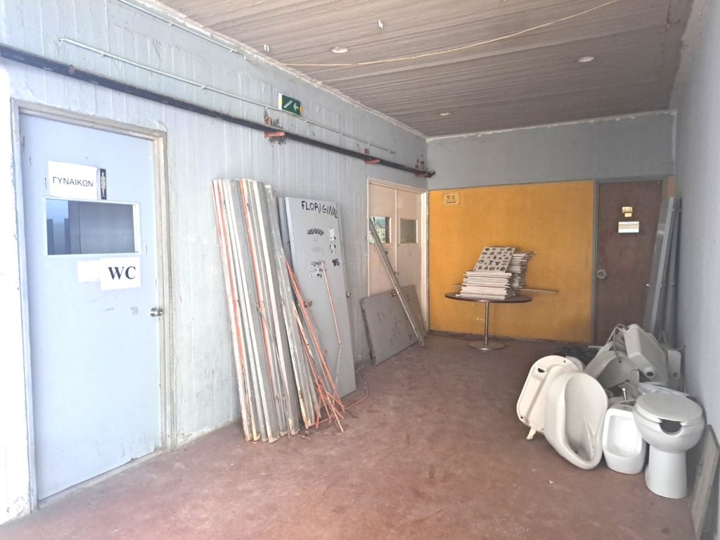 Ξεκίνησαν οι εργασίες ριζικής ανακαίνισης των χώρων υγιεινής των φοιτητών στο κτήριο της Θεολογικής Σχολής του ΕΚΠΑ