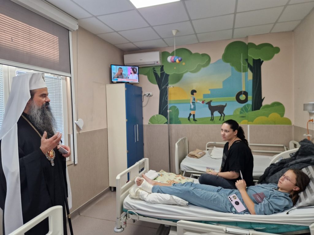 Ο Πατριάρχης Βουλγαρίας επισκέφθηκε το παιδιατρικό τμήμα του Νοσοκομείου Πιρόγκοφ