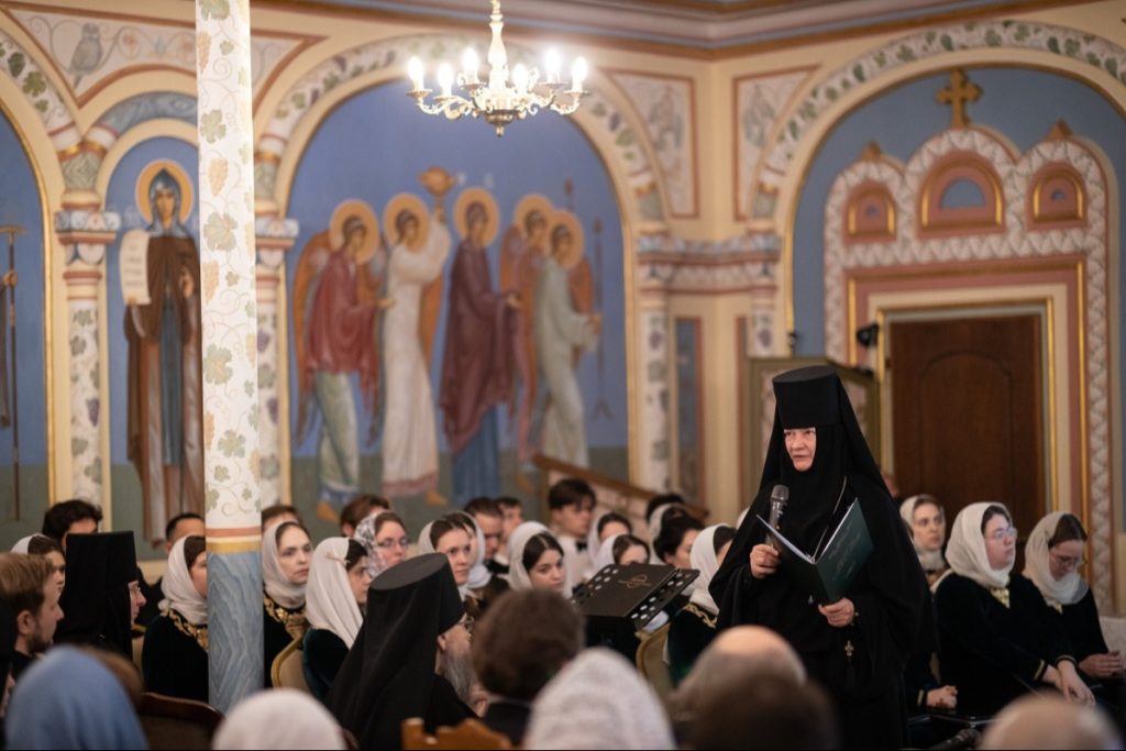 В Зачатьевском ставропигиальном монастыре состоялся вечер памяти, посвященный Патриарху Тихону, а также исповедническому подвигу священнослужителей и насельниц Зачатьевской обители