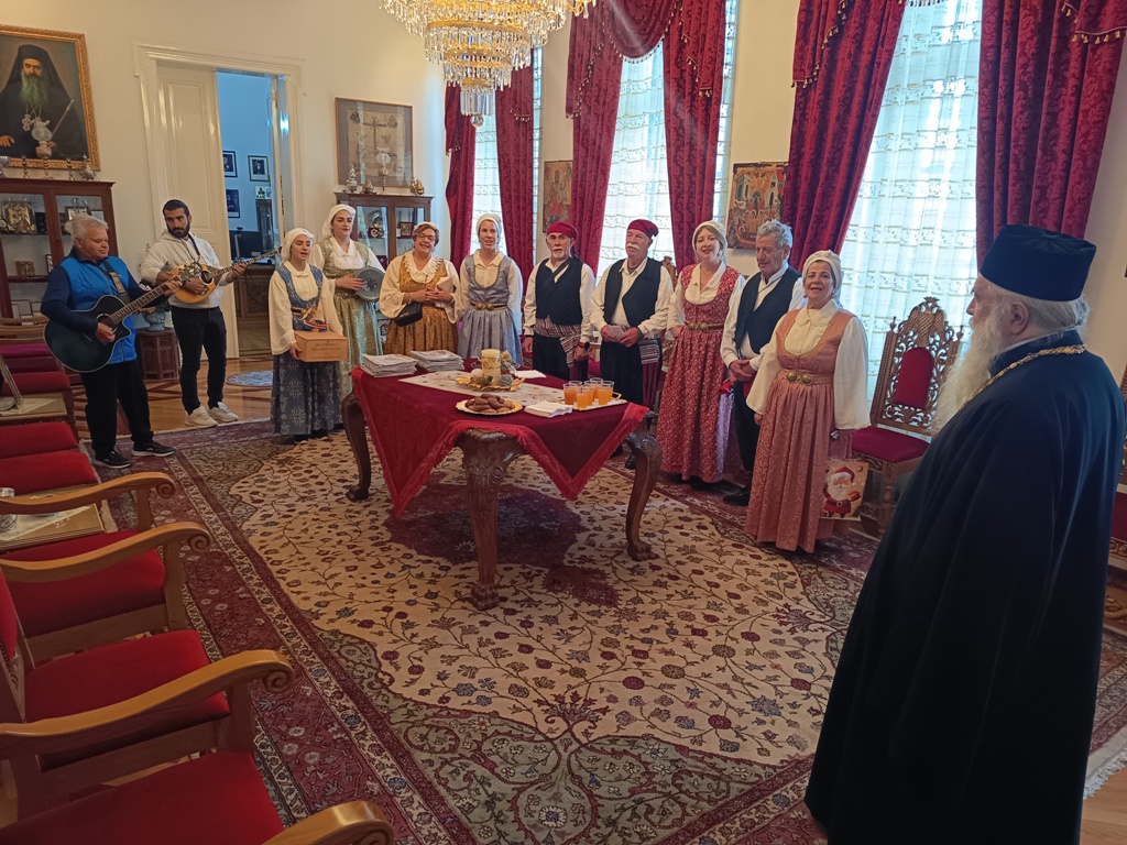 Πλημμύρισε από παιδικές φωνές το Μητροπολιτικό Μέγαρο στη Σάμο