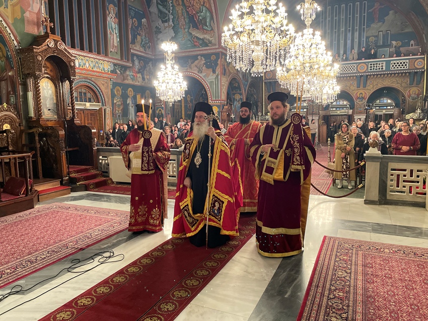 Η εορτή των Χριστουγέννων στην Μητρόπολη Κορίνθου