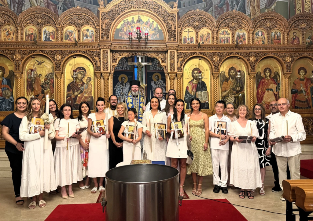 Εννέα νεοφώτιστοι Ορθόδοξοι Χριστιανοί στην Ενορία Αναστάσεως του Χριστού στο Σύδνεϋ