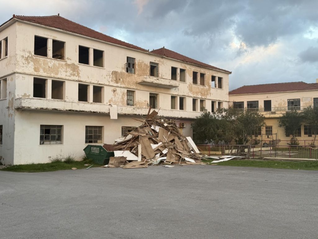 Ανακαινίζονται κτηριακά συγκροτήματα της Ι.Μ. Κισάμου και Σελίνου