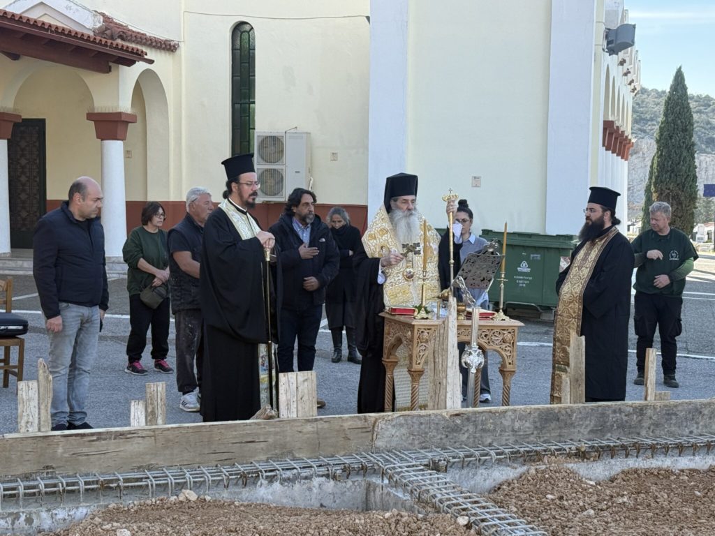 Στο Διαδημοτικό Κοιμητήριο Σχιστού ο Σεβασμιώτατος Μητροπολίτης Πειραιώς