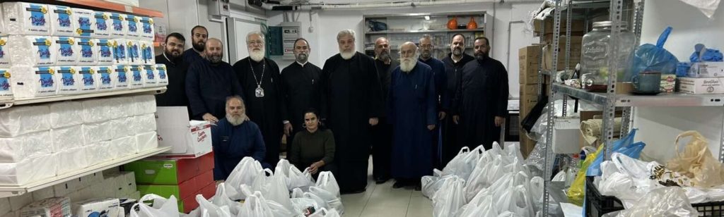 Διανομή δεμάτων από το Κέντρο Αλληλεγγύης Μητροπόλεως Αρκαλοχωρίου ενόψει της εορτής των Χριστουγέννων
