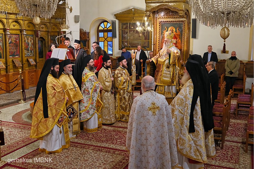 Η εορτή της Συνάξεως της Υπεραγίας Θεοτόκου στη Νάουσα – Υποτροφίες σε φοιτητές από το Ίδρυμα «Μ. Κ. Πολιτισμού ΠΑΝΤΑΝΑΣΣΑ»