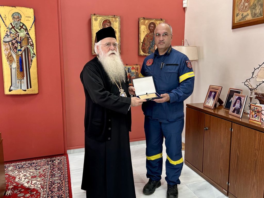 Επίσκεψη του Διοικητή Πυροσβεστικής Υπηρεσίας στον Μητροπολίτη Δημητριάδος και Αλμυρού