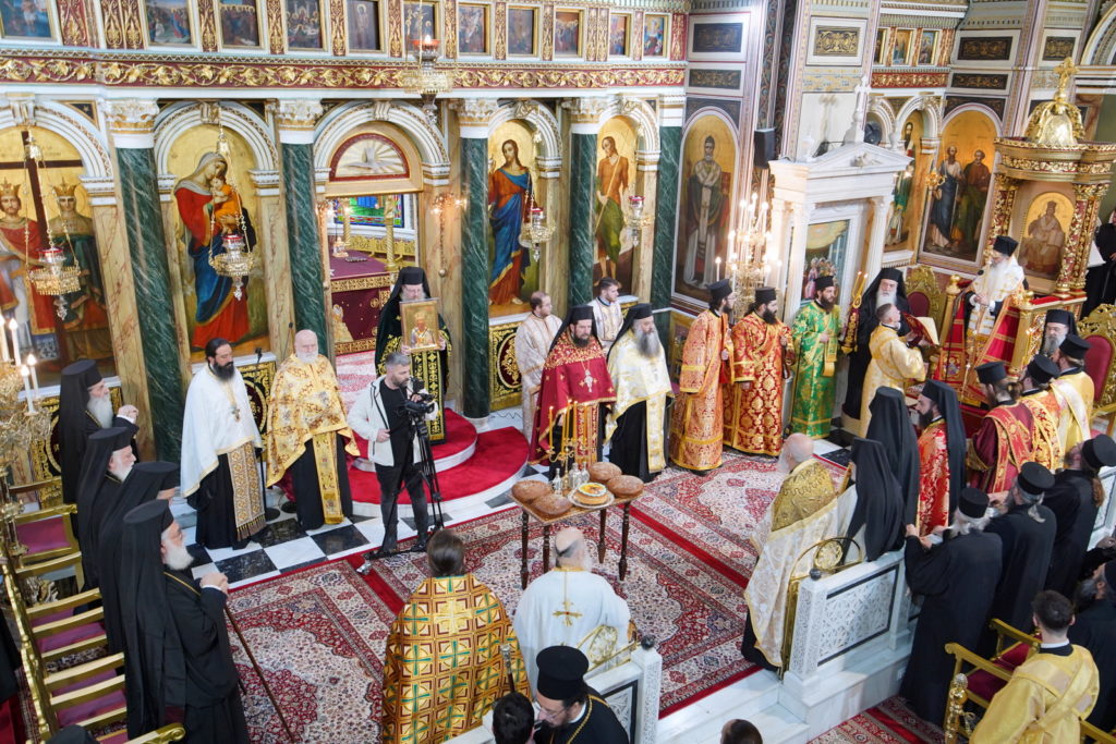 Πολυαρχιερατικός Εσπερινός Ονομαστηρίων Μητροπολίτου Πειραιώς Σεραφείμ